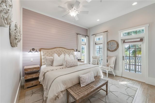 120 Social Circ 4-101, Port Aransas, TX 78373