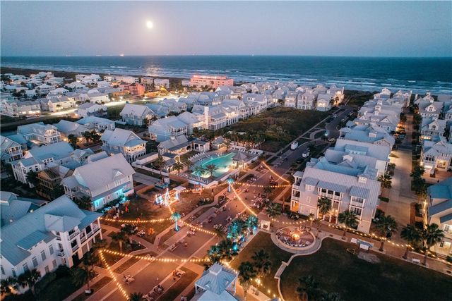 120 Social 4-101, Port Aransas, TX 78373
