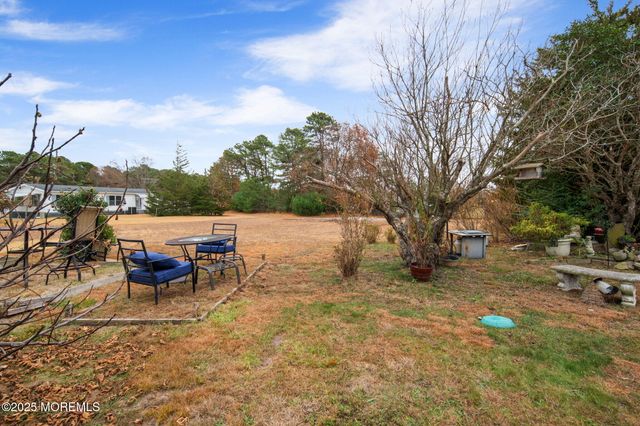 8 Mary Court, Barnegat, NJ 08005