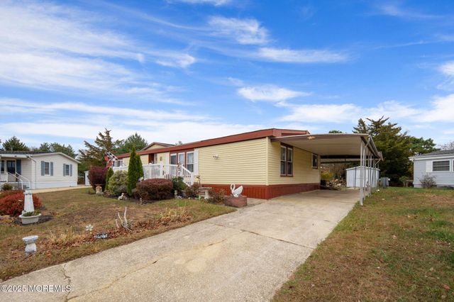 8 Mary Court, Barnegat, NJ 08005