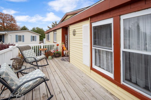 8 Mary Court, Barnegat, NJ 08005