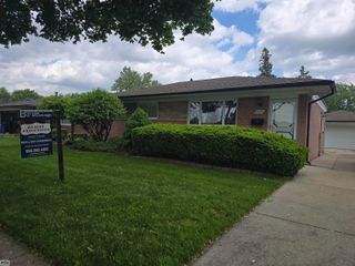 27074 Shackett, Warren, MI 48093