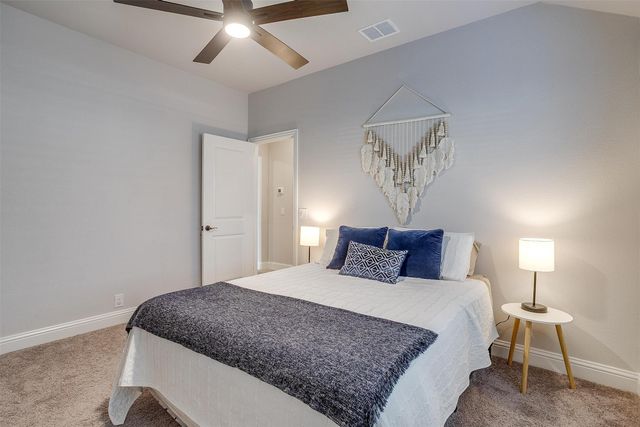 2005 Flora Lane, Desoto, TX 75115