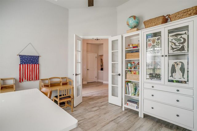 2005 Flora Lane, Desoto, TX 75115