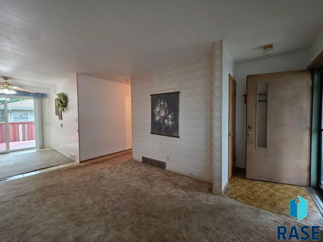 601 S Blauvelt Ave Avenue, Sioux Falls, SD 57103