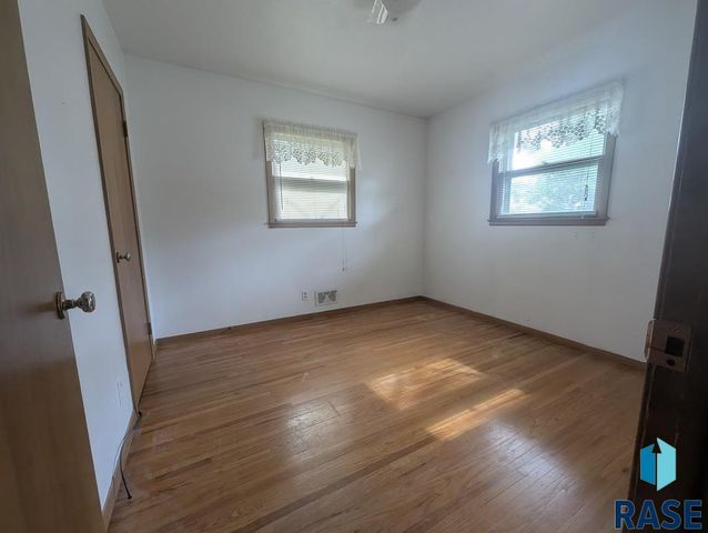 601 S Blauvelt Ave Avenue, Sioux Falls, SD 57103