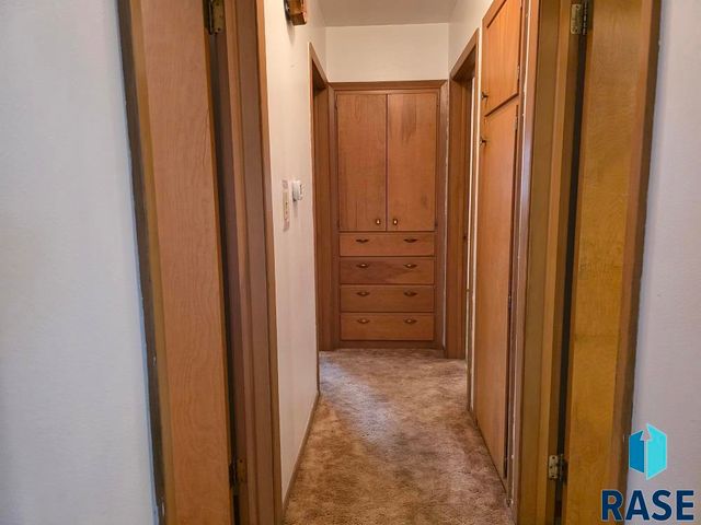 601 S Blauvelt Ave Avenue, Sioux Falls, SD 57103