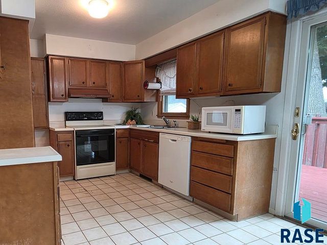 601 S Blauvelt Ave Avenue, Sioux Falls, SD 57103