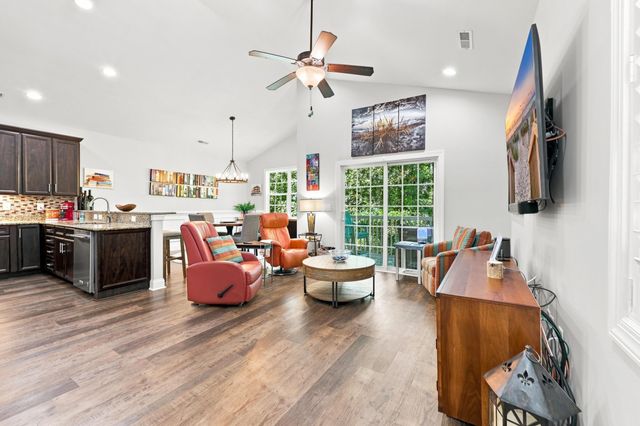 1422 Cottage Cove Circle, North Myrtle Beach, SC 29582