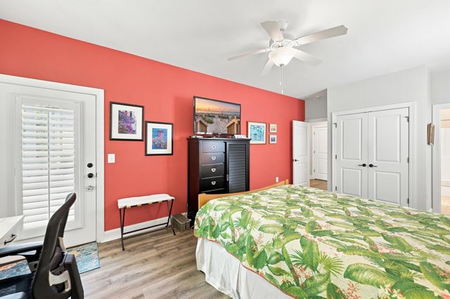 1422 Cottage Cove Circle, North Myrtle Beach, SC 29582