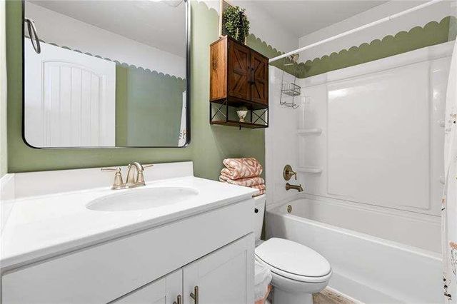 121 Treeline Trail, Canton, GA 30115