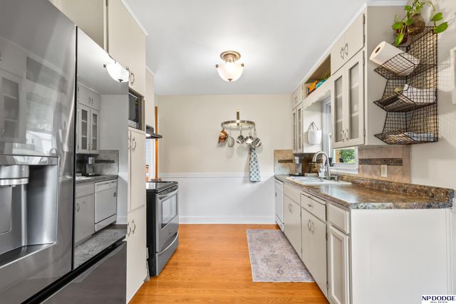 4532 B Street, Omaha, NE 68106