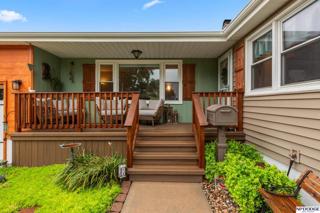 4532 B Street, Omaha, NE 68106