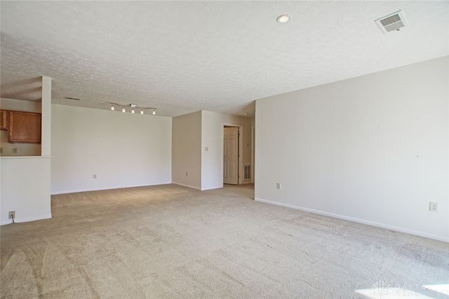 12061 Carrington Lane 102, Loveland, OH 45140