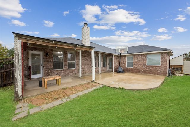 202 Windy Knoll Lane, Wylie, TX 75098