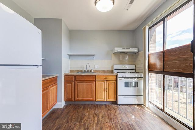7957 Riggs Rd # 7957-12, Hyattsville, MD 20783