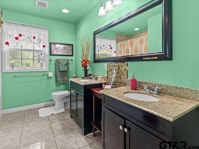 13860 FM 645, Palestine, TX 75803