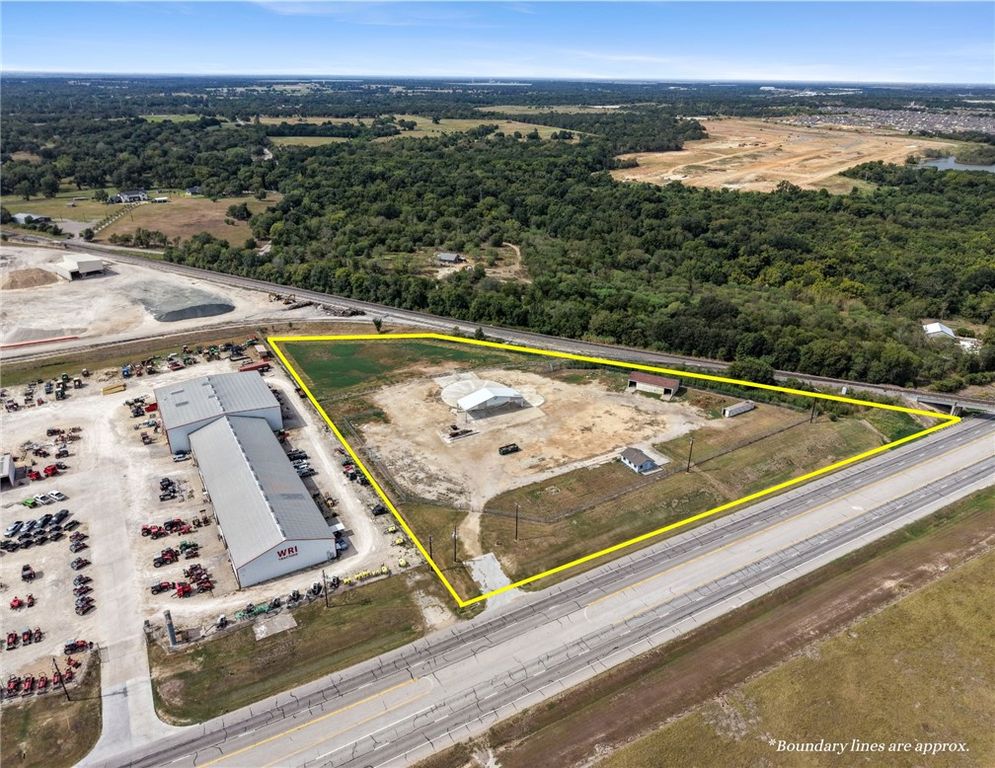 6232 W SH 21, Bryan, TX 77807 — photo 2