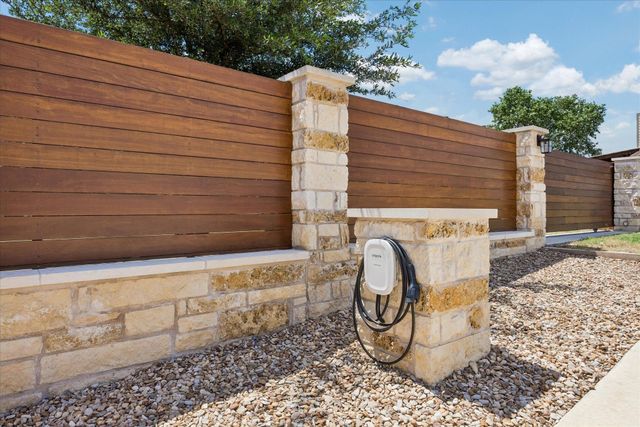 466 Chama TRCE, Dripping Springs, TX 78620
