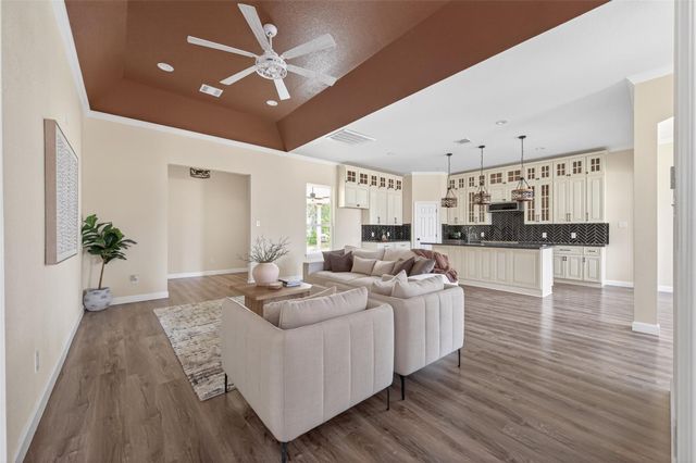 1046 Gazing Pine Street, Huffman, TX 77336