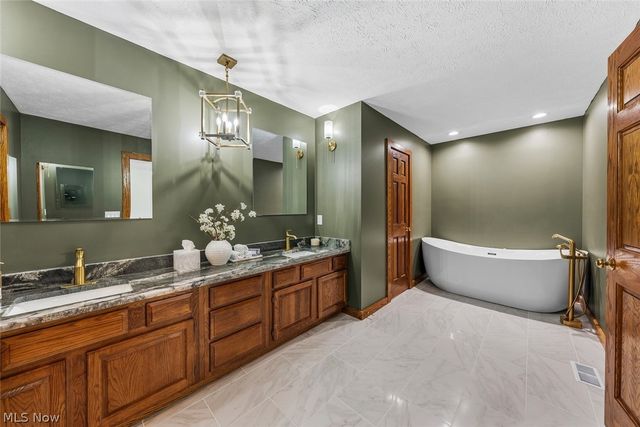 3190 Fixler Road, Medina, OH 44256