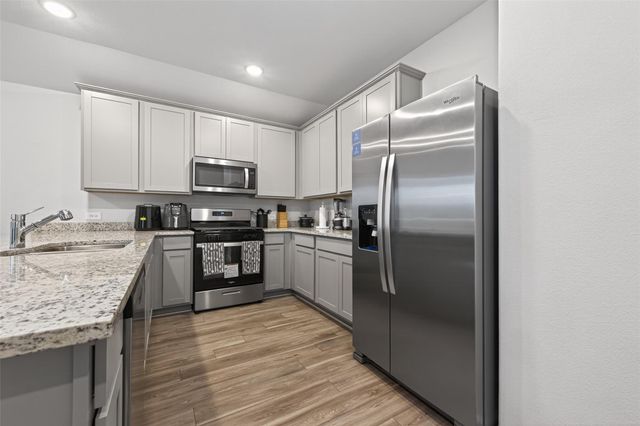 812 Brookside Drive, Dayton, TX 77535