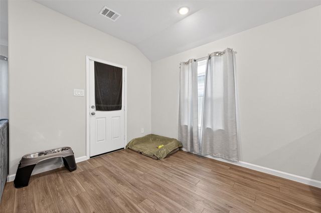 812 Brookside Drive, Dayton, TX 77535