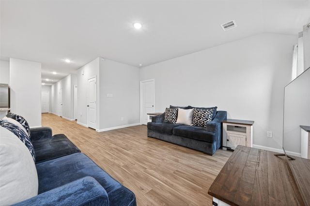 812 Brookside Drive, Dayton, TX 77535