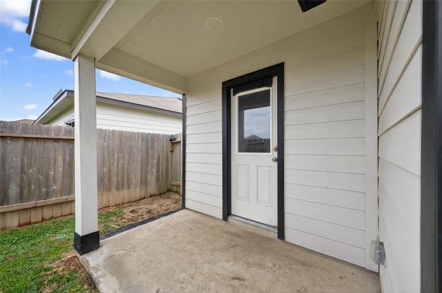 812 Brookside Drive, Dayton, TX 77535