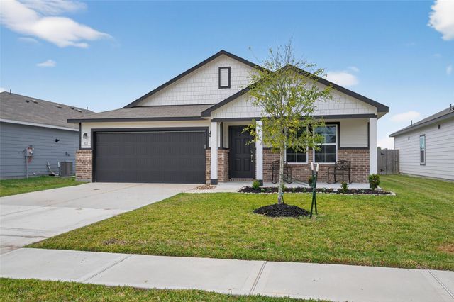 812 Brookside Drive, Dayton, TX 77535