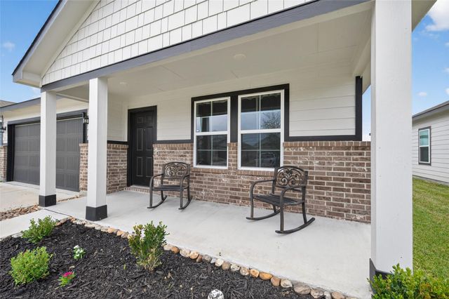 812 Brookside Drive, Dayton, TX 77535