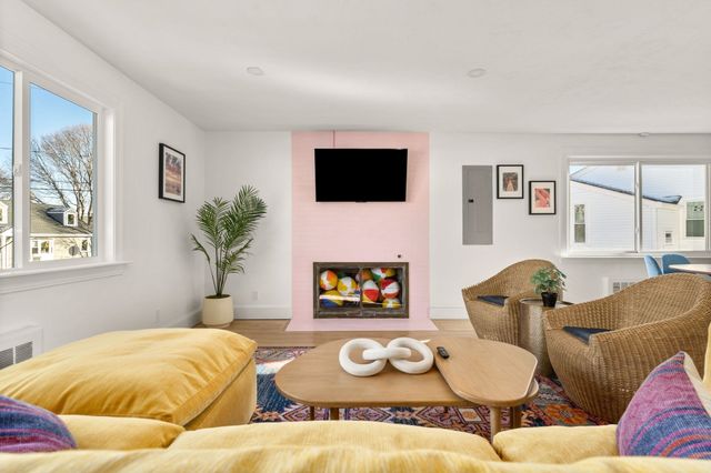 30 Coburn St-Winter, Hull, MA 02045