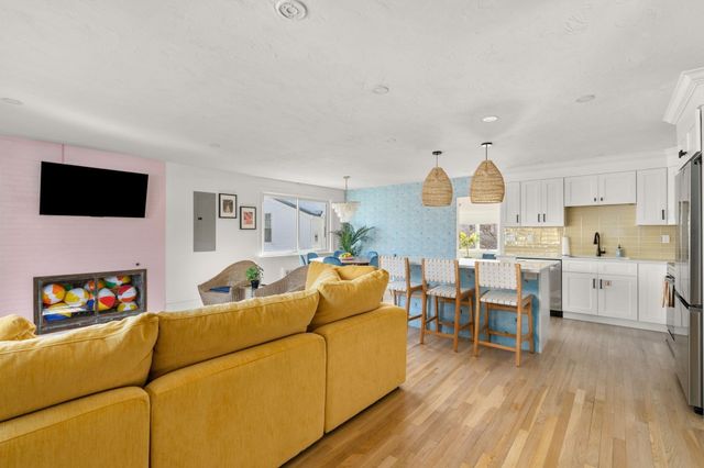 30 Coburn St-Winter, Hull, MA 02045