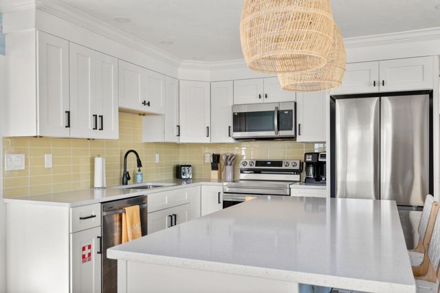 30 Coburn St-Winter, Hull, MA 02045