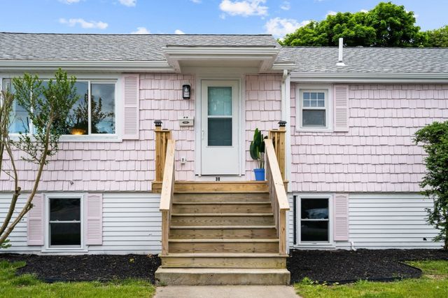 30 Coburn St-Winter, Hull, MA 02045