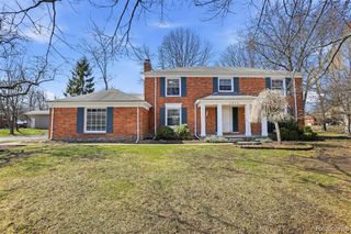 5972 Barnstable Court, West Bloomfield, MI 48322