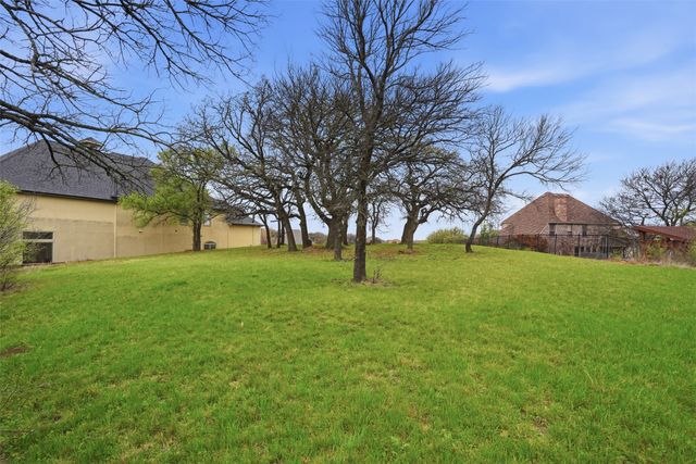 2605 Whispering Oaks Cove, Cedar Hill, TX 75104