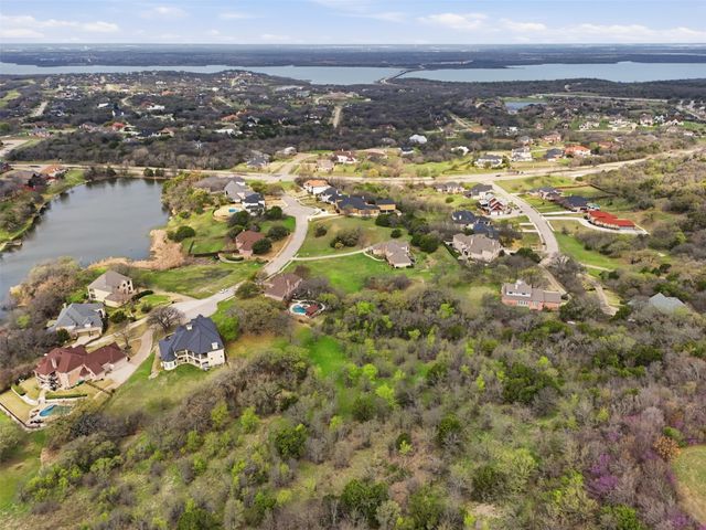 2605 Whispering Oaks Cove, Cedar Hill, TX 75104