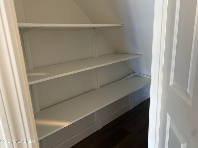 66 Holly Drive, Eatontown, NJ 07724