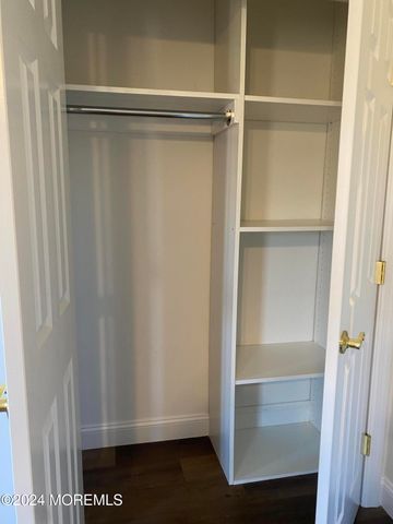 66 Holly Drive, Eatontown, NJ 07724