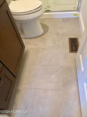 66 Holly Drive, Eatontown, NJ 07724