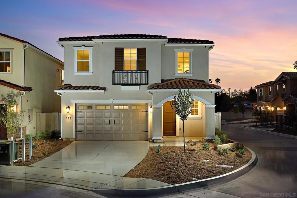 749 Michael Ct, Vista, CA 92081 — exterior