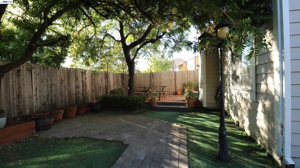 Image 3 of property listing at 3225 Islewood Court, Antioch, CA 94531