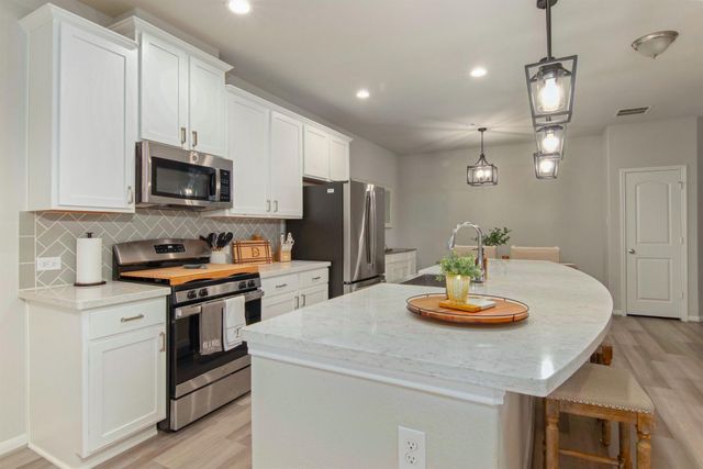 5533 Evanston Lane, Pasadena, TX 77505