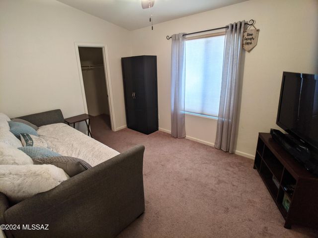 9019 N Grafton Avenue, Tucson, AZ 85742