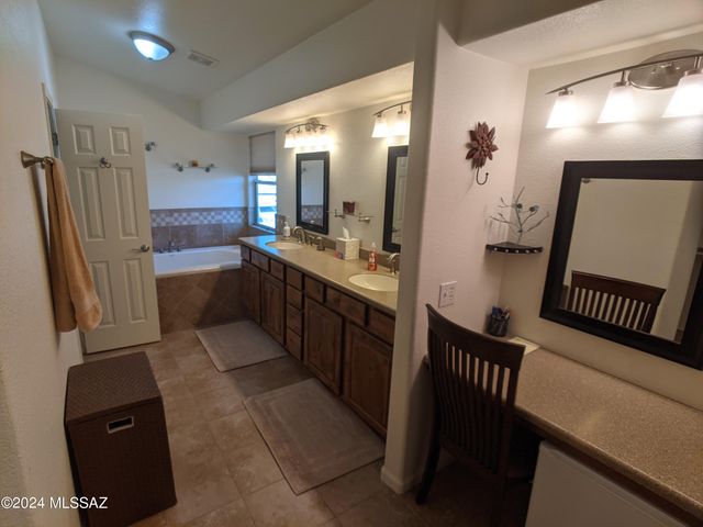 9019 N Grafton Avenue, Tucson, AZ 85742