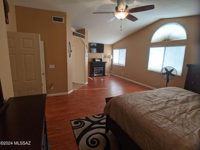 9019 N Grafton Avenue, Tucson, AZ 85742