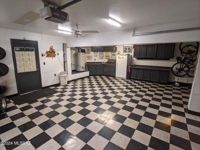 9019 N Grafton Avenue, Tucson, AZ 85742