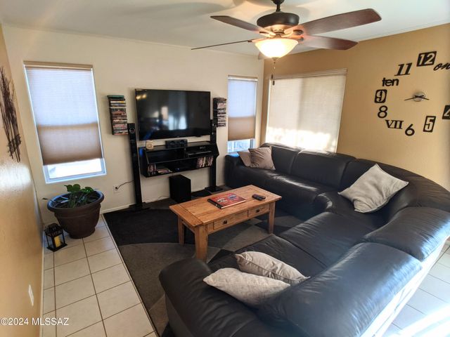9019 N Grafton Avenue, Tucson, AZ 85742