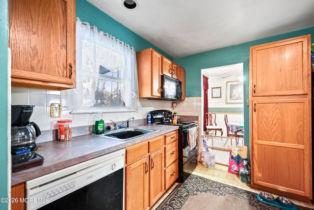 6 Orchard Drive 73, Whiting, NJ 08759